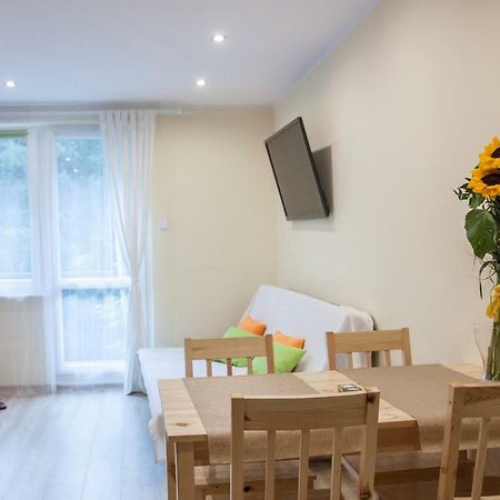 Apartament Riviera Apartment กดิเนีย ภายนอก รูปภาพ